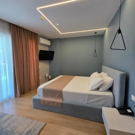 Orik & Hotel Radhimë