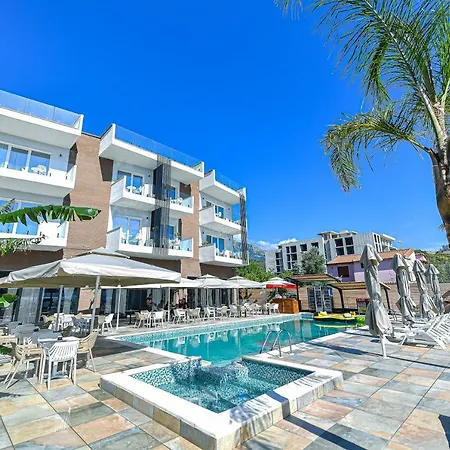 Hotel Orik & 4*